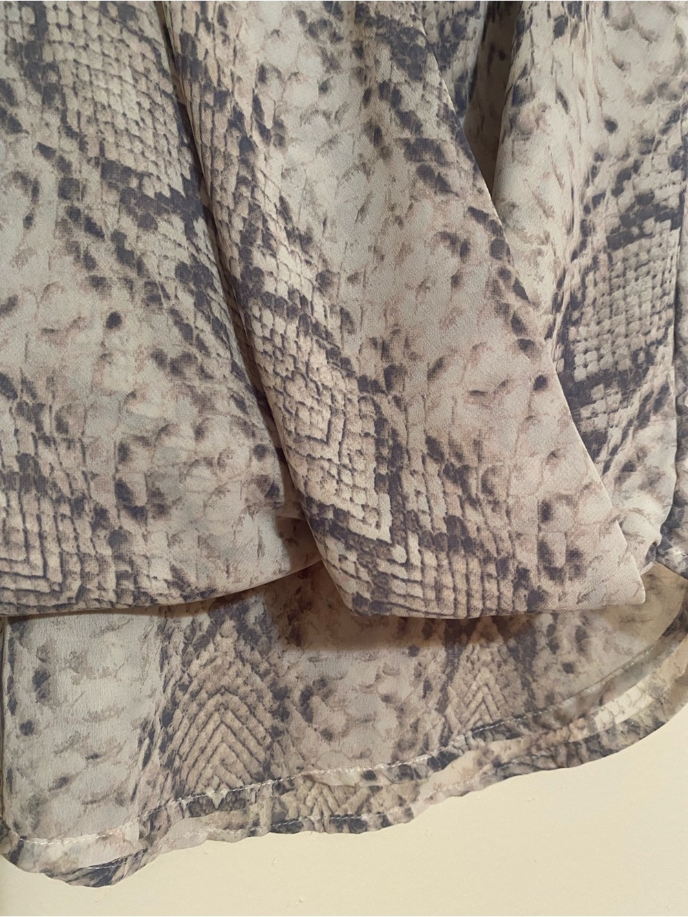 Size Small Japna Gray Snake-Print Halter Camisole high-low sheer evening office - Picture 8 of 9